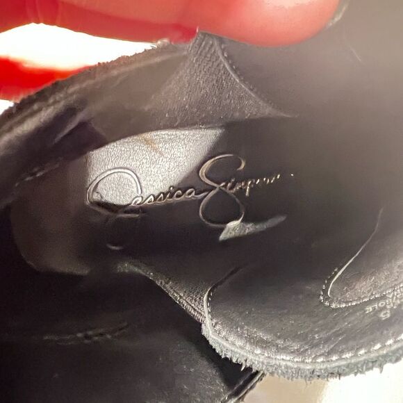 Jessica Simpson suede ankle boot 1.5” heel size 7.5 - Picture 3 of 7